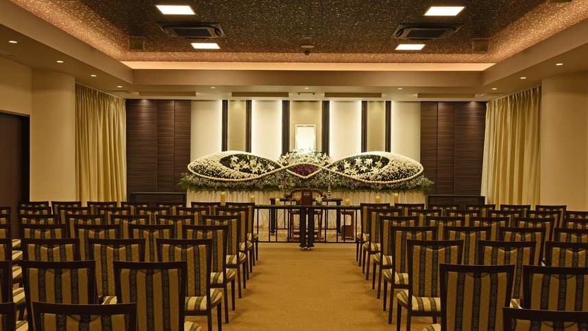 みよし市の葬儀会館の祭壇