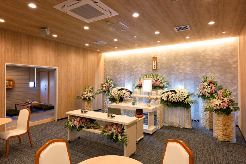 豊田市の家族葬儀ホールの祭壇