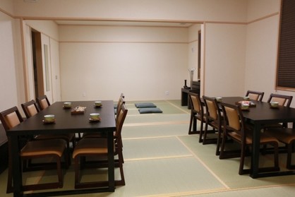 葬儀会館そうそうの森さなげ（豊田市）にある20畳の和室